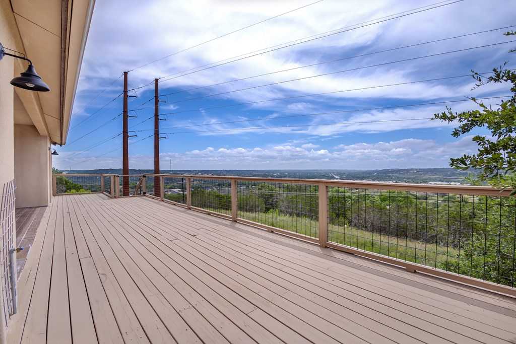 photo 3: 113 Sagebrush Lane, Kerrville TX 78028