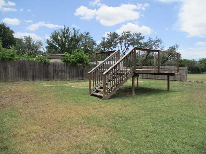 photo 8: 1625 North St, Kerrville TX 78028