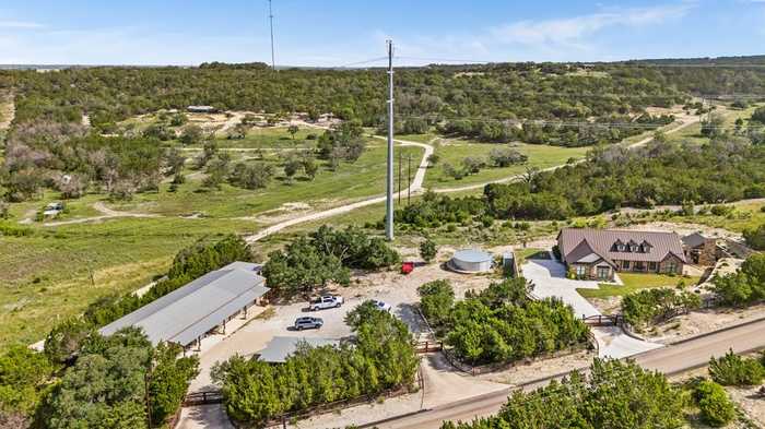 photo 1: 191 Kerrville Country Dr, Kerrville TX 78028