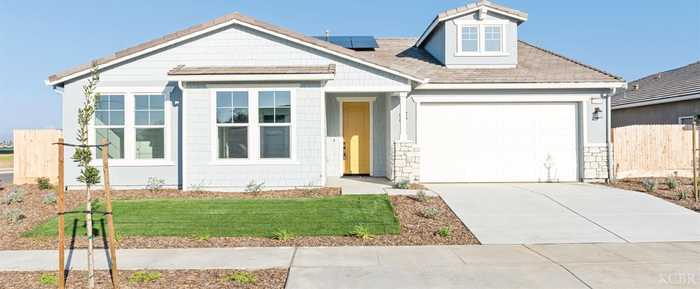 photo 2: 2249 Wilsonia Street, Hanford CA 93230