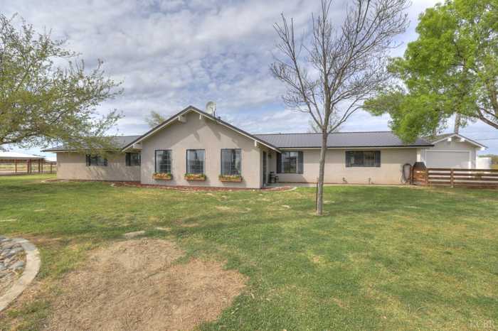 photo 2: 19154 Jersey Avenue, Lemoore CA 93245