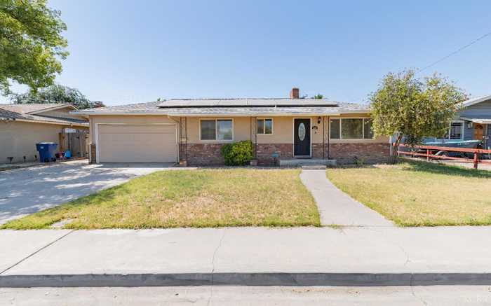 photo 1: 1445 Mulberry Lane, Lemoore CA 93245