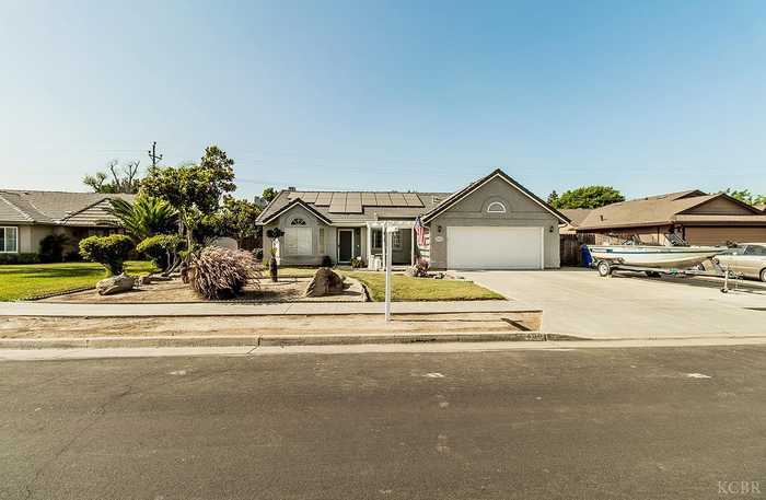 photo 32: 408 Devon Drive, Lemoore CA 93245