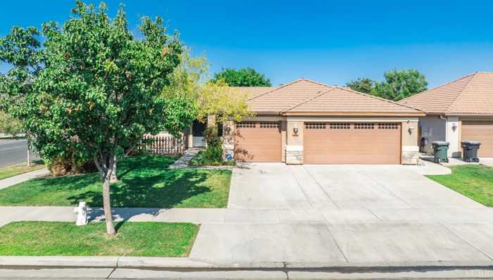 photo 1: 2286 N Riesling Avenue, Hanford CA 93230