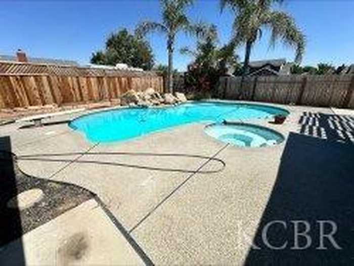 photo 2: 2701 Fairmont Drive, Hanford CA 93230