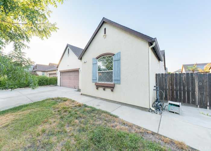 photo 2: 608 Firenze Street, Lemoore CA 93245