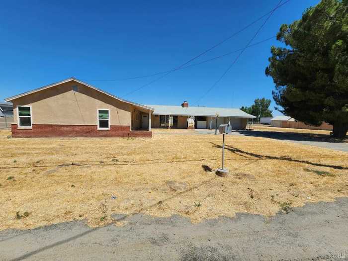 photo 2: 1511 Beulah st Street, Hanford CA 93230