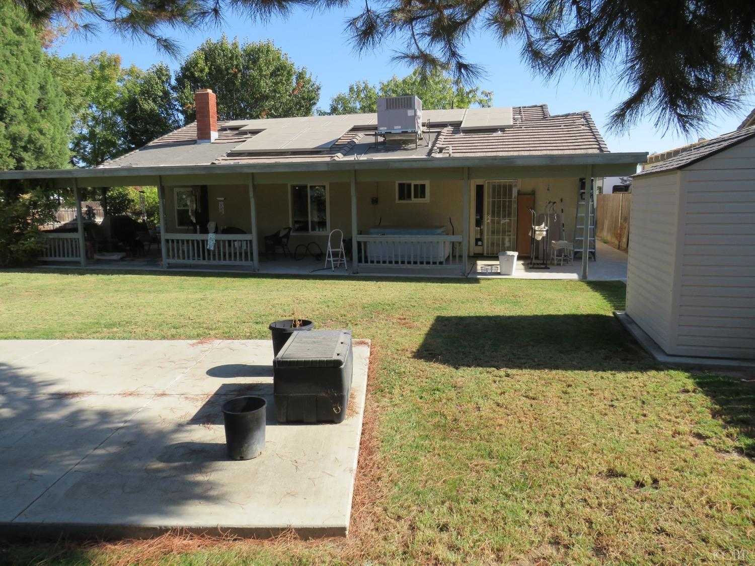 photo 2: 805 Eton Avenue, Lemoore CA 93245