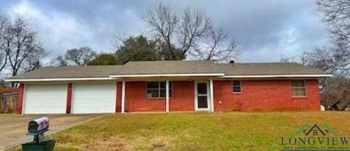 photo 1: 504 W Campbell St., Linden TX 75563