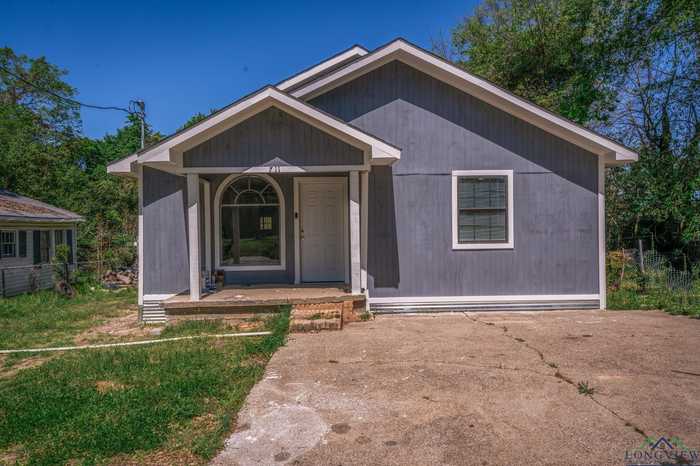 photo 1: 711 Wood Street, Henderson TX 75652