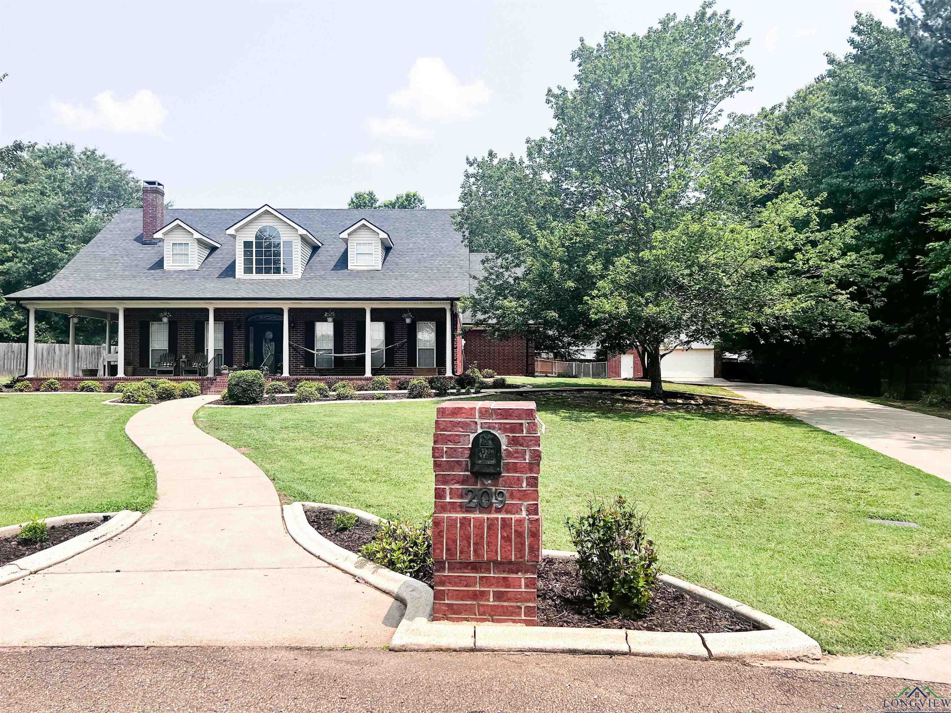 photo 1: 209 Penny Lane, Marshall TX 75672