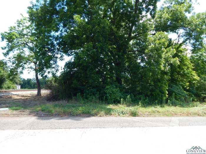 photo 1: 305 W REDBUD ST, Gilmer TX 75644