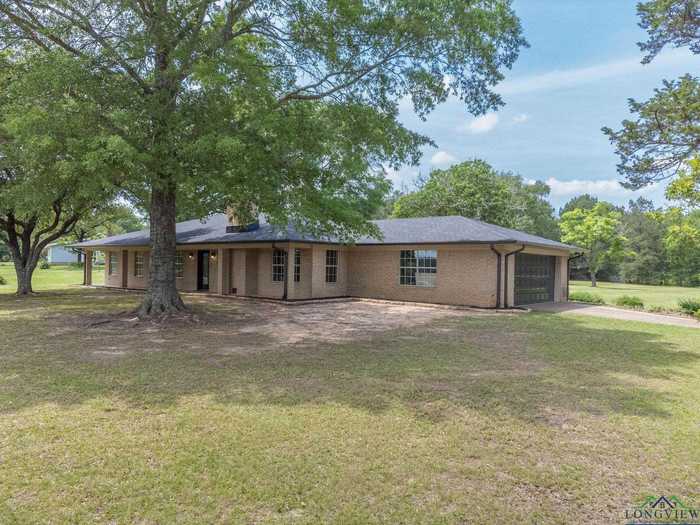 photo 2: 5401 Scottsville Rd, Marshall TX 75670