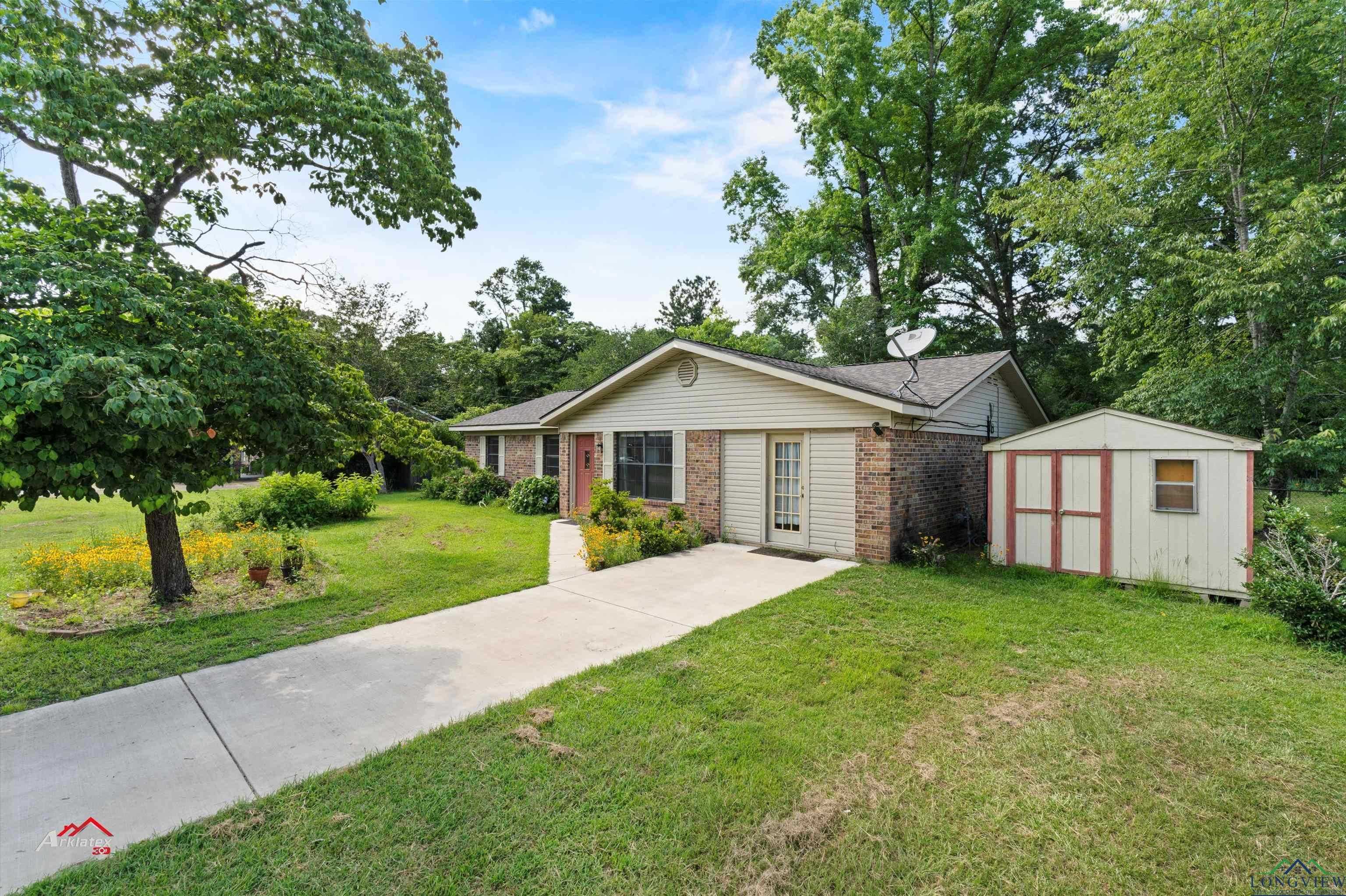 photo 3: 2409 Palato Dr, Marshall TX 75672