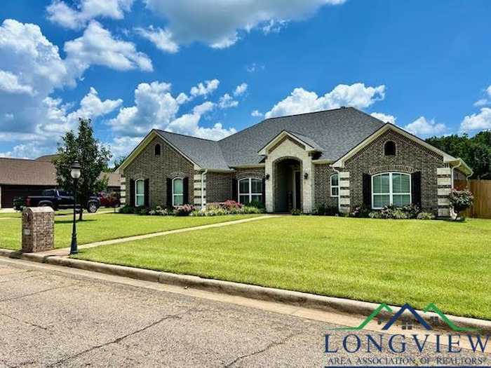 photo 1: 190 highlands blvd, Hallsville TX 75650