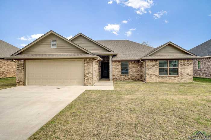 photo 1: 115 decoy ln, Hallsville TX 75650