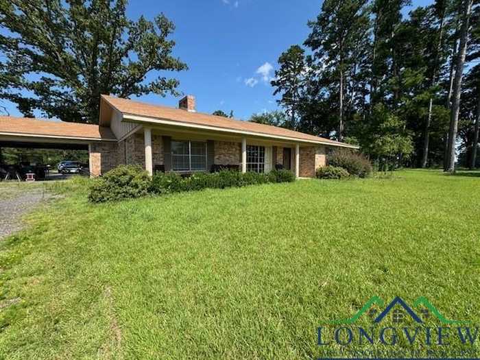 photo 2: 959 County Road 4200, Daingerfield TX 75638