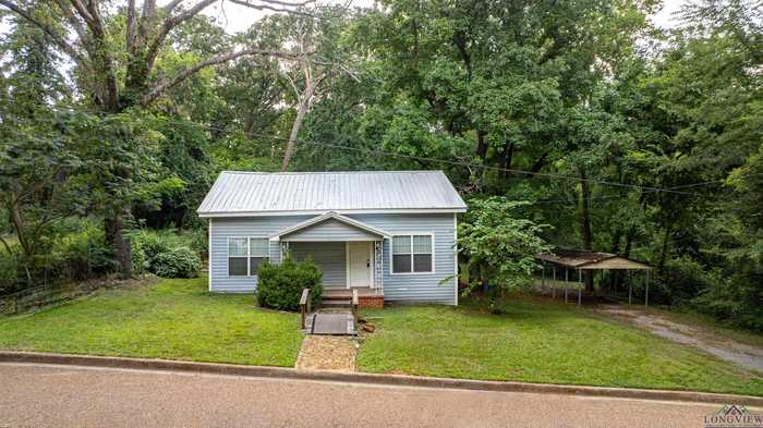 photo 2: 519 Wood St, Gladewater TX 75647