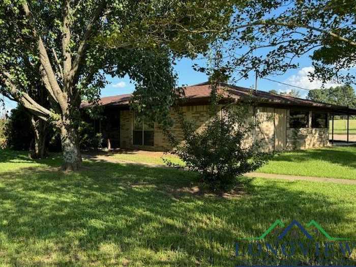 photo 1: 1258 County Road 4202, Daingerfield TX 75638