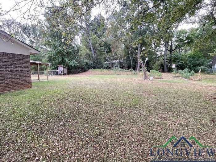 photo 15: 310 Murphey Dr., Marshall TX 75672