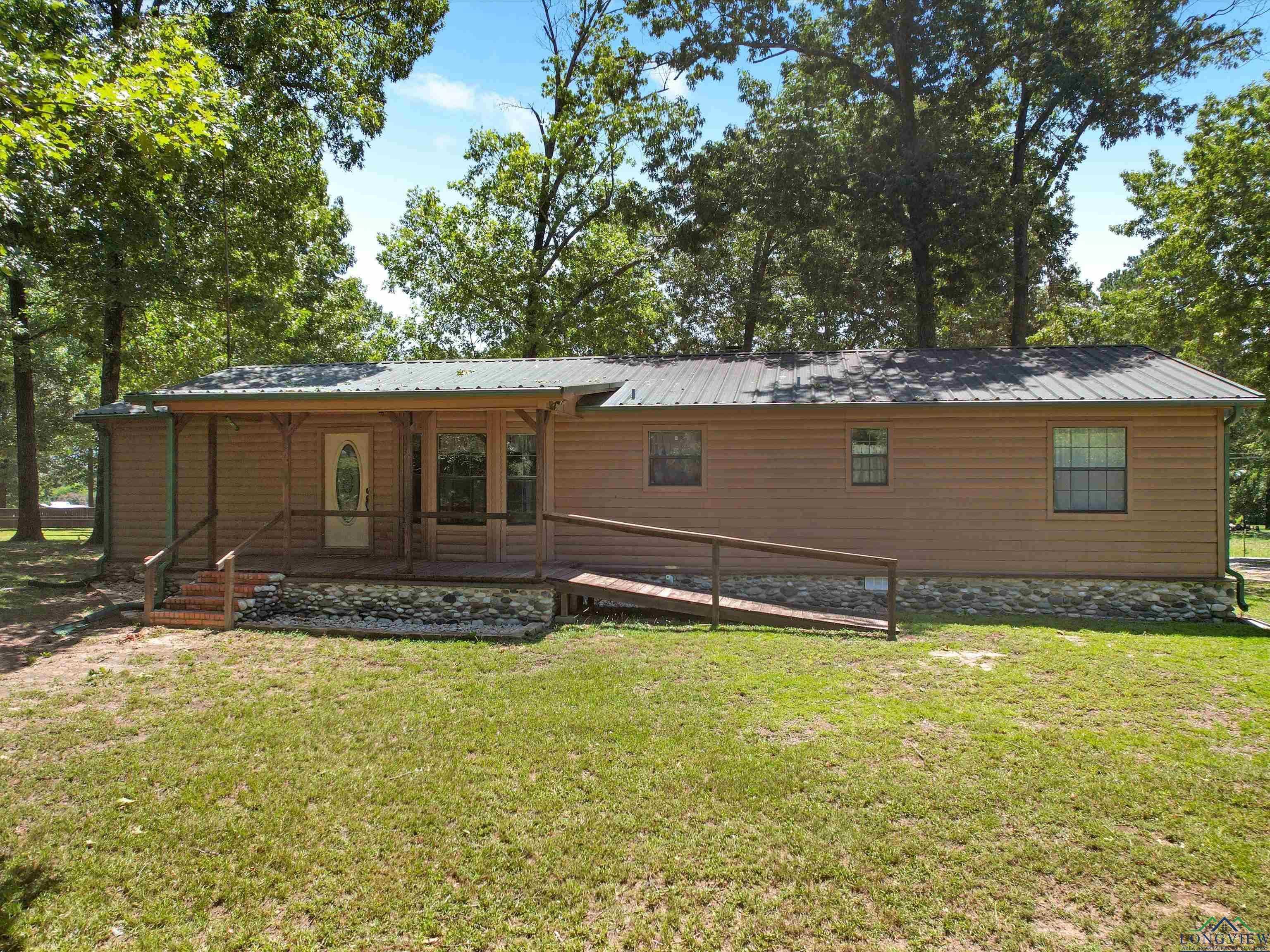 photo 2: 141 Birch Rd, Big Sandy TX 75755