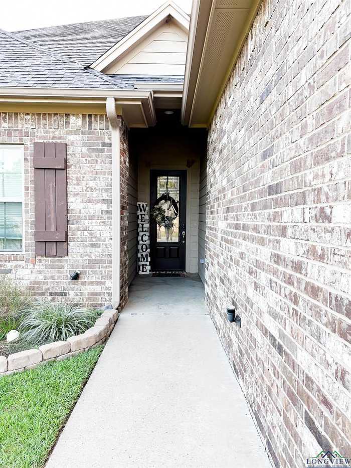 photo 2: 120 Corinne Way, Tatum TX 75691