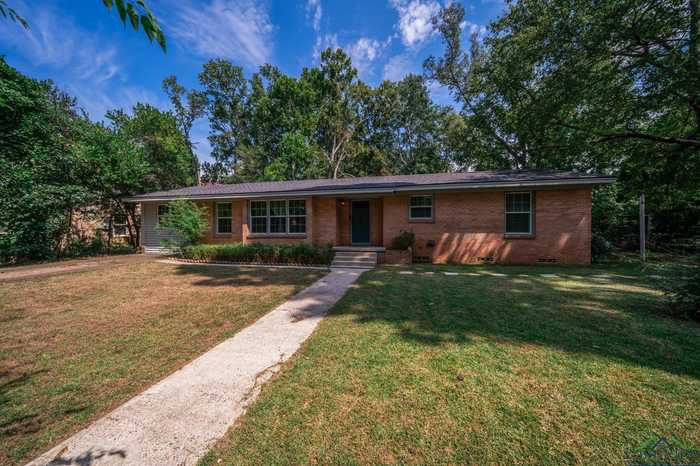 photo 2: 106 Carson St, Marshall TX 75672