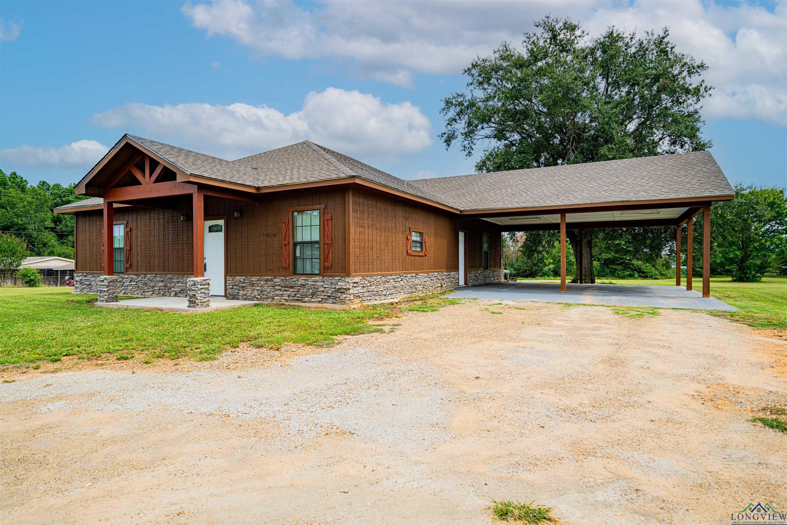 photo 3: 298 Oakwood Rd, Gladewater TX 75647