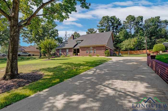 photo 2: 201 Bobwhite Drive, Gilmer TX 75645