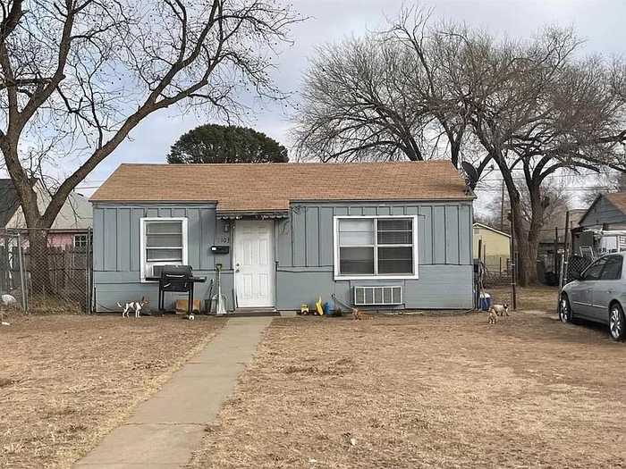 photo 1: Ave P, Lubbock TX 79411