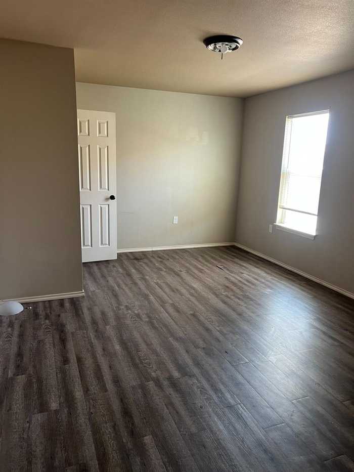 photo 10: 46th Street, Lubbock TX 79404