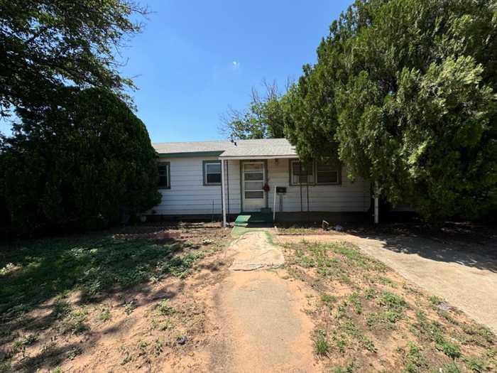 photo 2: E 24th Street, Lubbock TX 79404