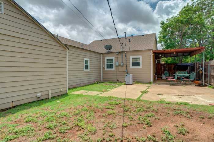 photo 7: 30th Street, Lubbock TX 79411