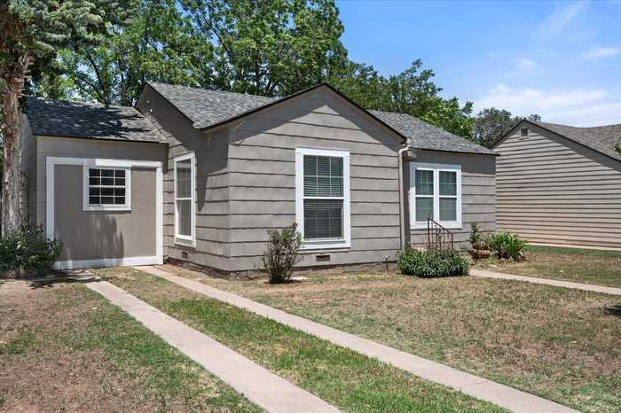 photo 2: 26th Street, Lubbock TX 79411