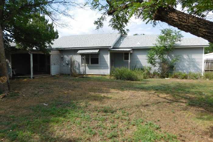 photo 16: W Ave B, Muleshoe TX 79347