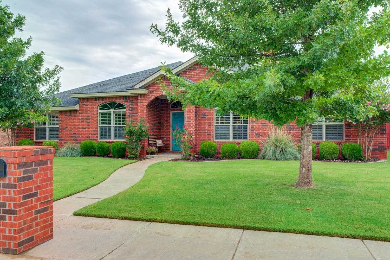 photo 2: Genoa Avenue, Lubbock TX 79424