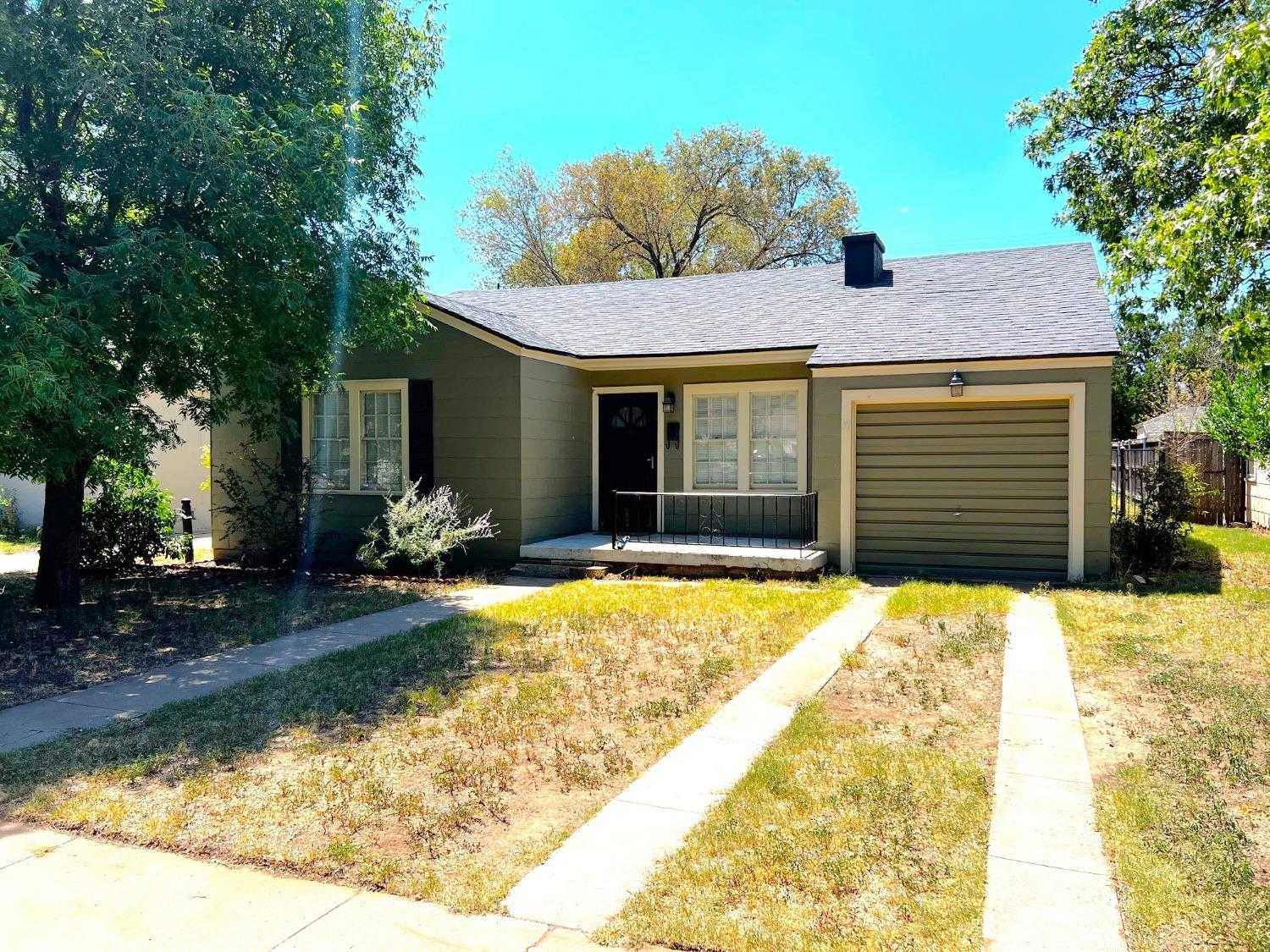 photo 1: 25th Street, Lubbock TX 79411