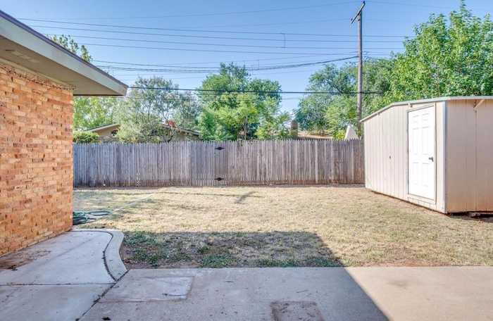 photo 25: 31st Street, Lubbock TX 79407