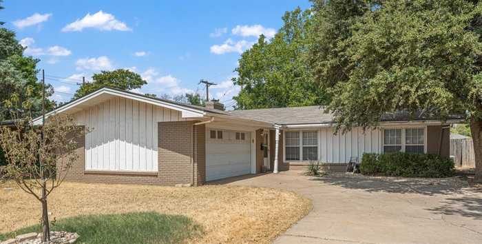 photo 2: 31st Street, Lubbock TX 79407