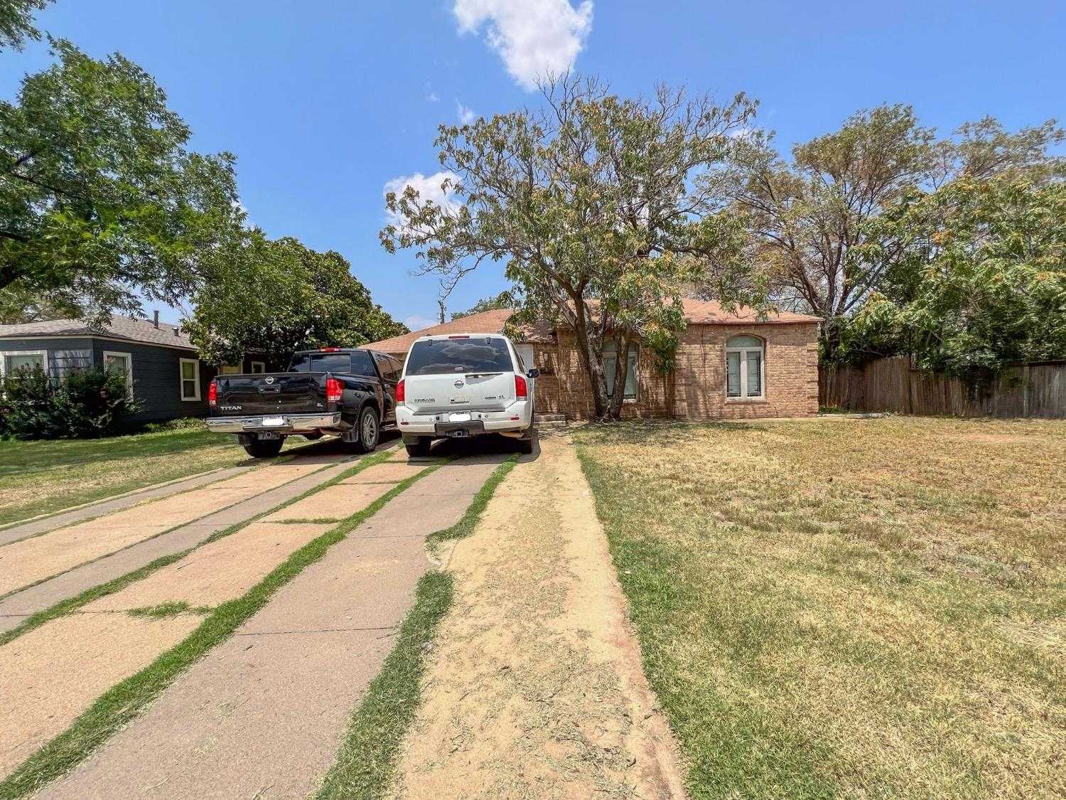 photo 2: 30th Street, Lubbock TX 79411