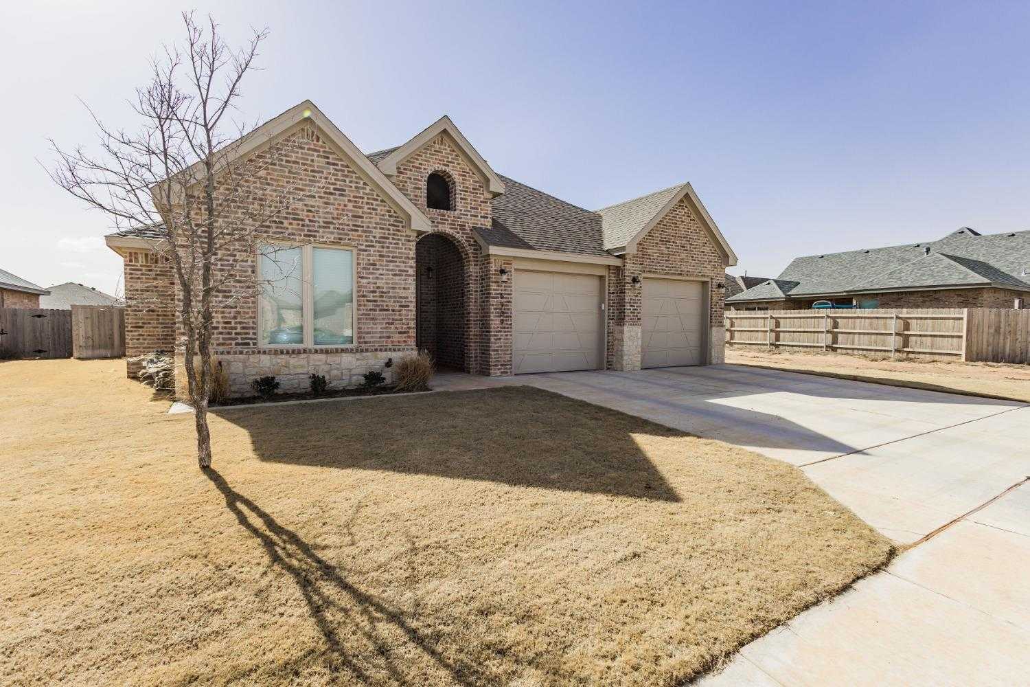 photo 2: 52nd Street, Lubbock TX 79407