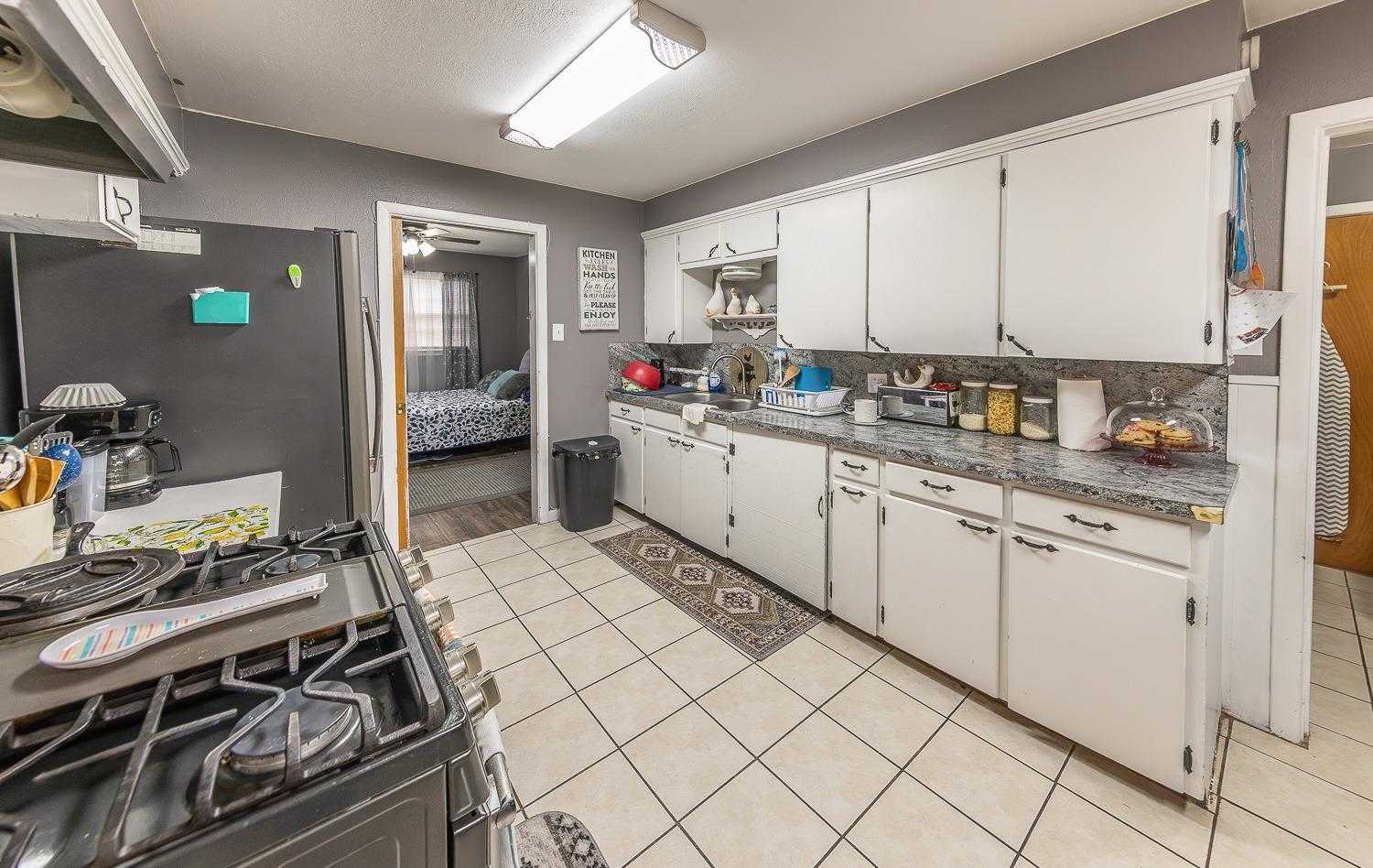 photo 3: 81st Street, Lubbock TX 79404