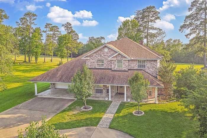 photo 1: 918 Dogwood Ridge Drive, Diboll TX 75941