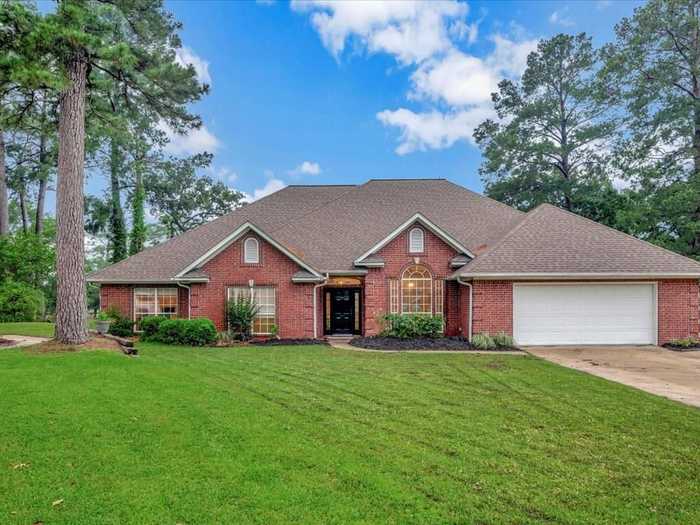 photo 2: 206 Cascade Court, Lufkin TX 75901