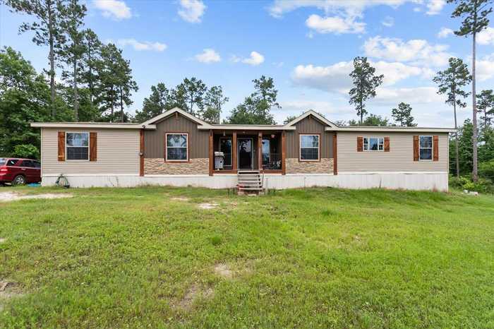 photo 1: 408 Jerry Vann Rd, Lufkin TX 75901