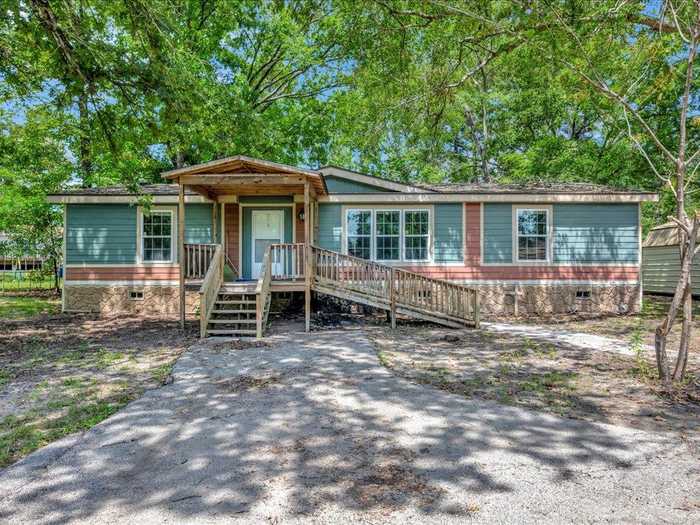 photo 1: 117 Knollwood, Lufkin TX 75904