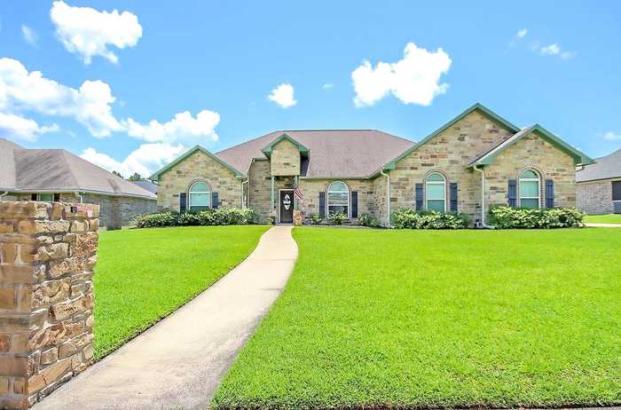 photo 1: 112 Copperwood Loop, Lufkin TX 75901