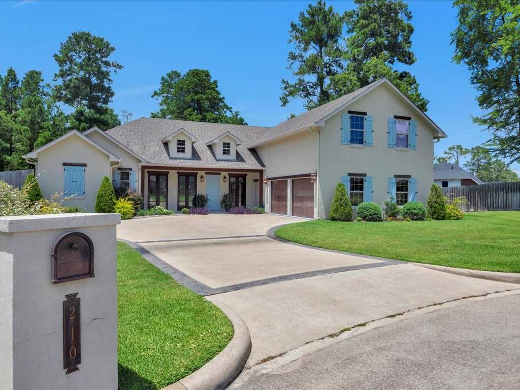 photo 2: 210 Mission Hills Drive, Lufkin TX 75901