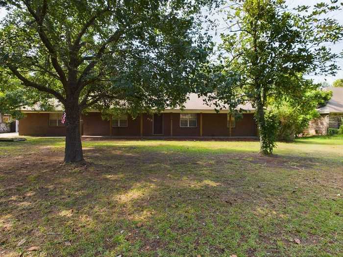 photo 1: 418 York Drive, Lufkin TX 75901