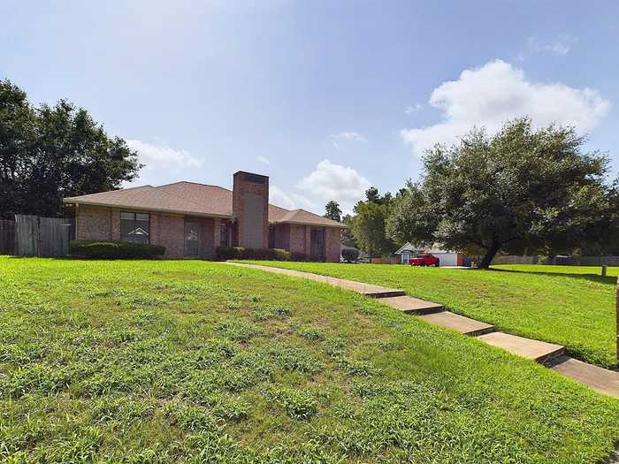 photo 1: 112 Gladstone Place, Lufkin TX 75904